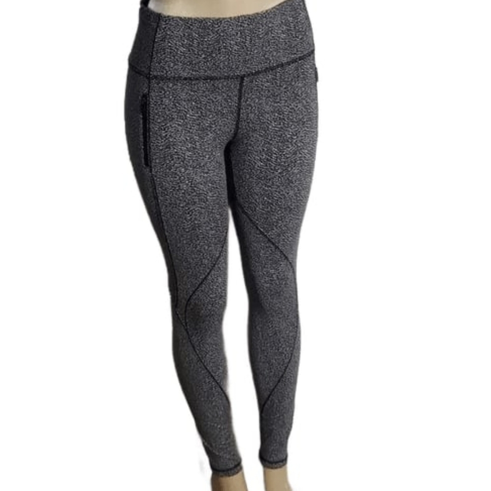Lululemon Run It Out Tight Power Luxtreme Ripple Jacquard Black White Size 8